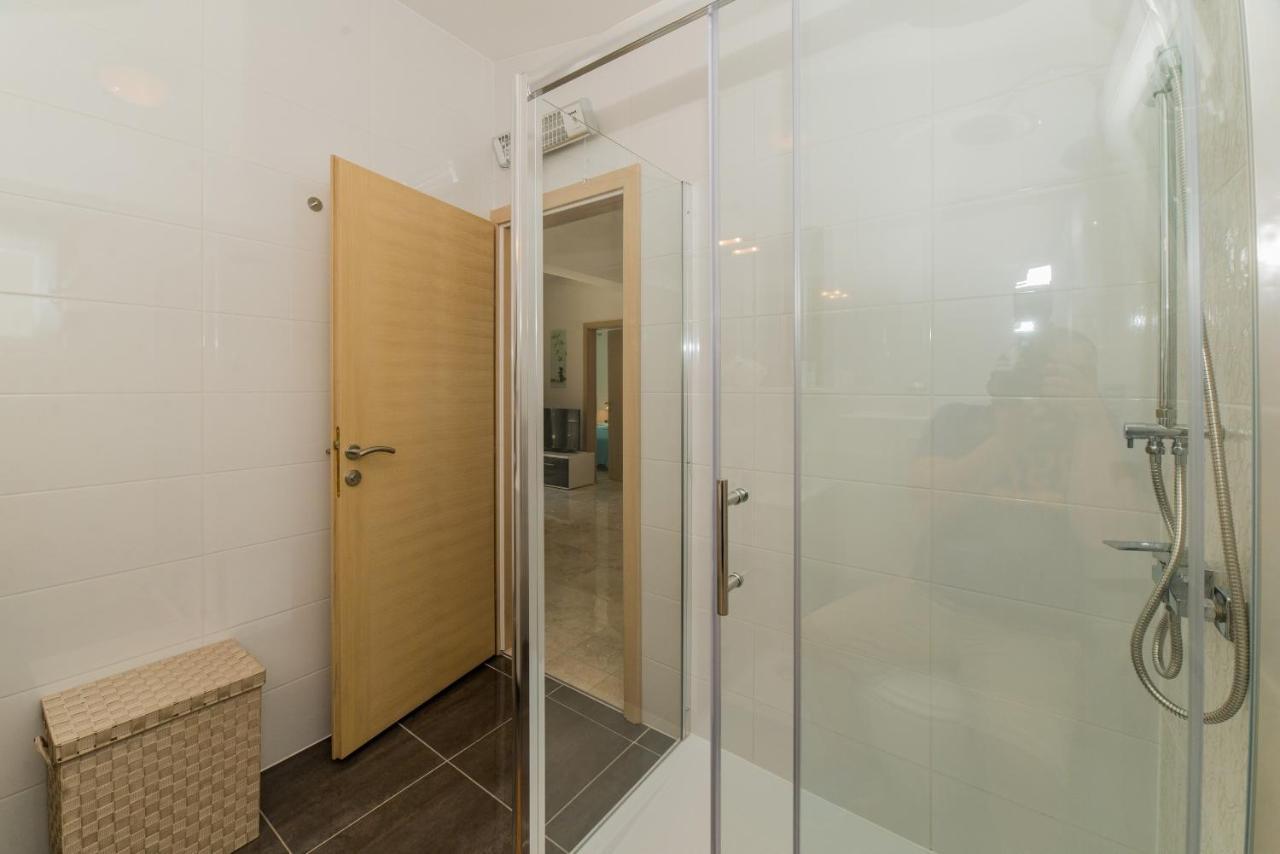 Apartments Djian Vir Exterior photo
