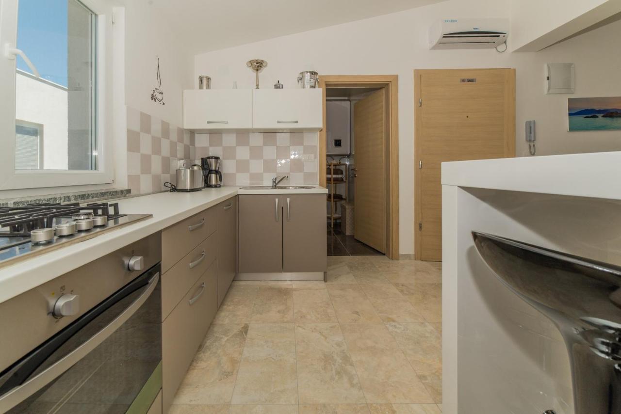 Apartments Djian Vir Exterior photo