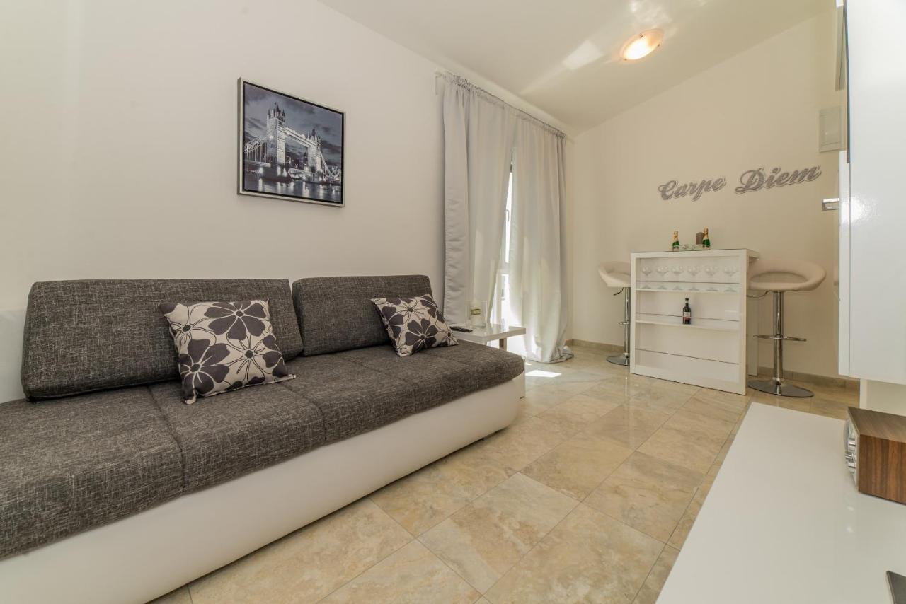 Apartments Djian Vir Exterior photo