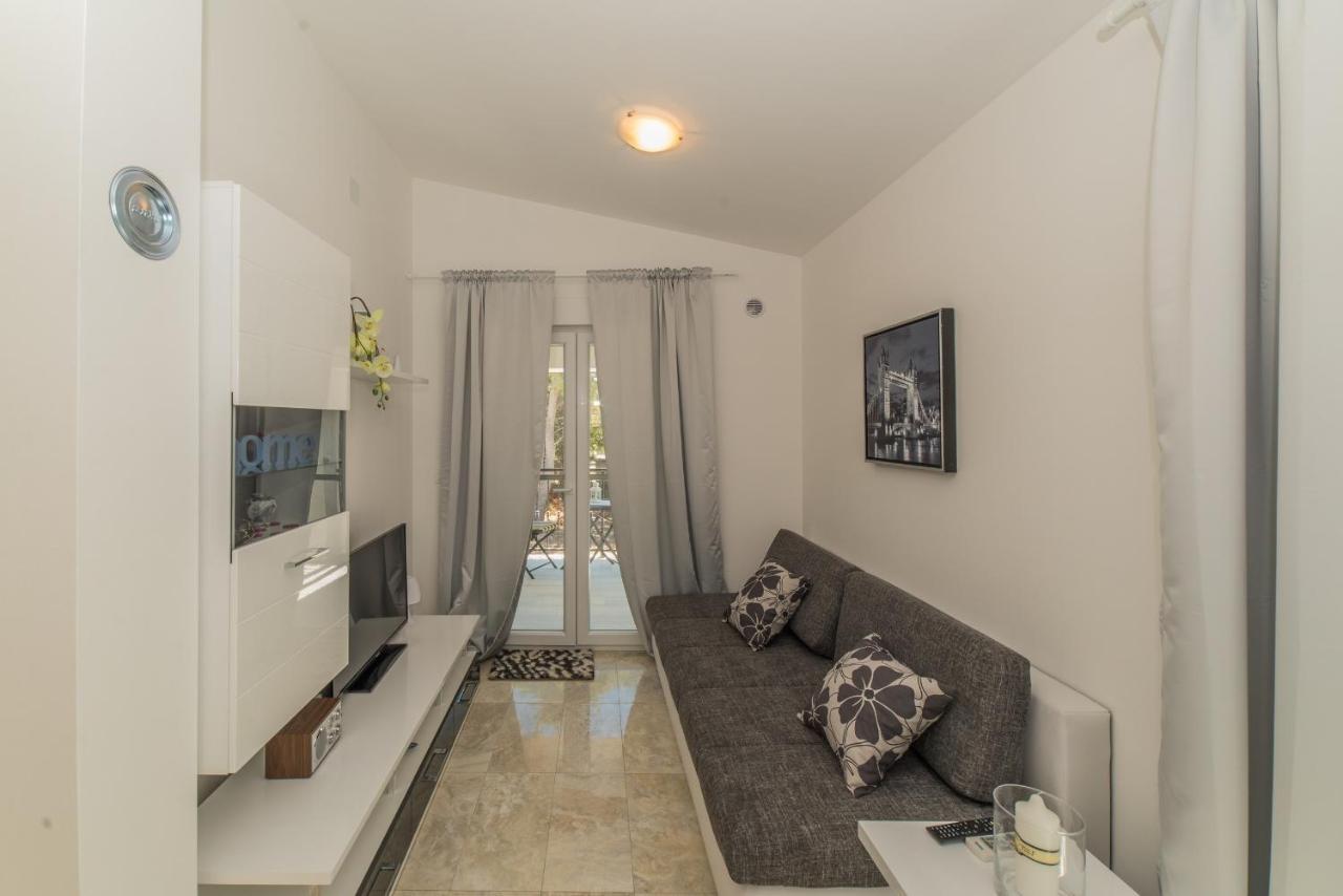 Apartments Djian Vir Exterior photo