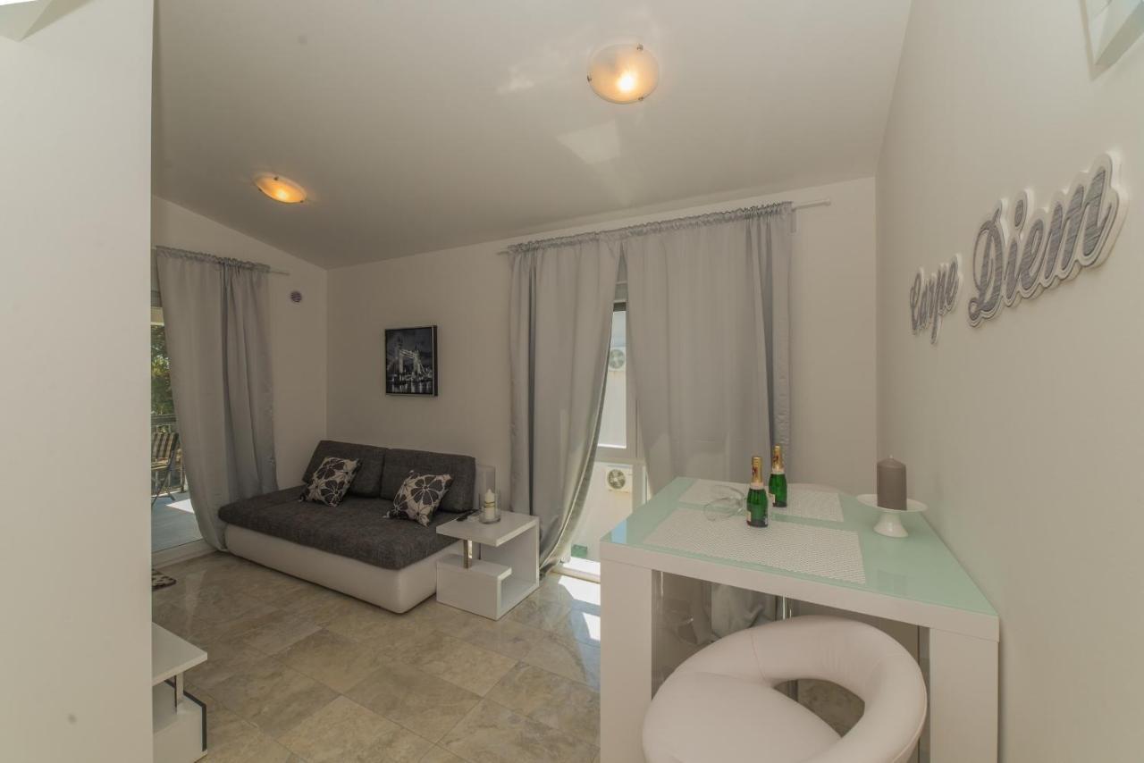 Apartments Djian Vir Exterior photo